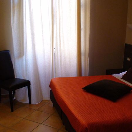 Hotel Cervia Roma Exterior foto